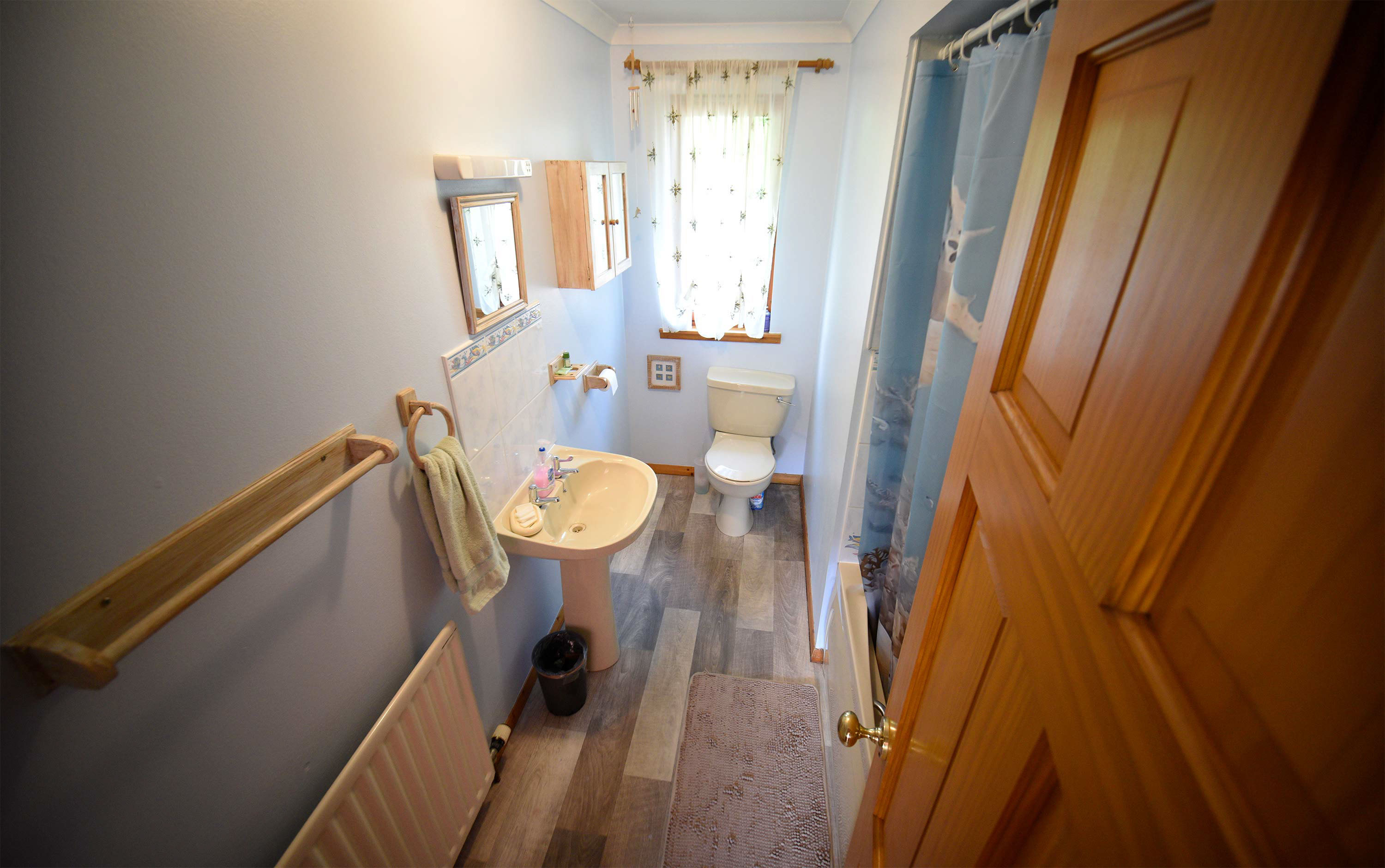 Our bed and breakfast accommodation contains a family room with king size bed and twin bed