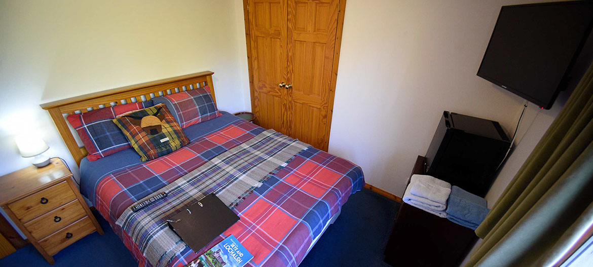 Kenmore Bed and Breakfast in Portree contains comfortable double rooms with en suite bathrooms and WIFI internet