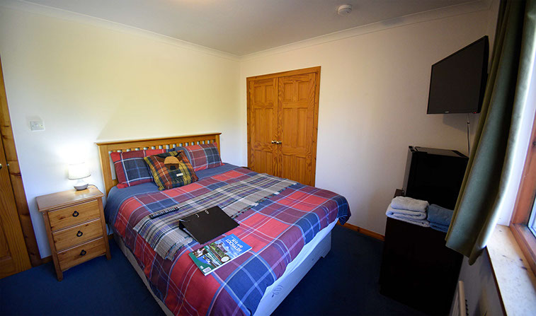 Kenmore Bed and Breakfast accommodation in Portree contains double rooms with en suite facilities