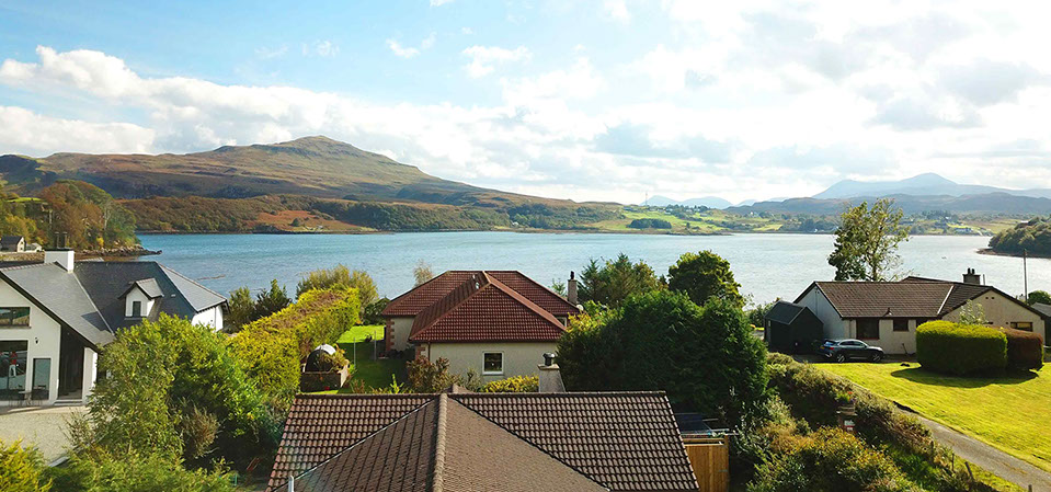 Kenmore Bed and Breakfast is located in Portree near the sea with private parking